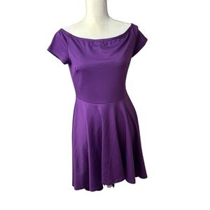 Cute mini dress, size Medium, skater, 90s, hi low hem, all seasons, colorful